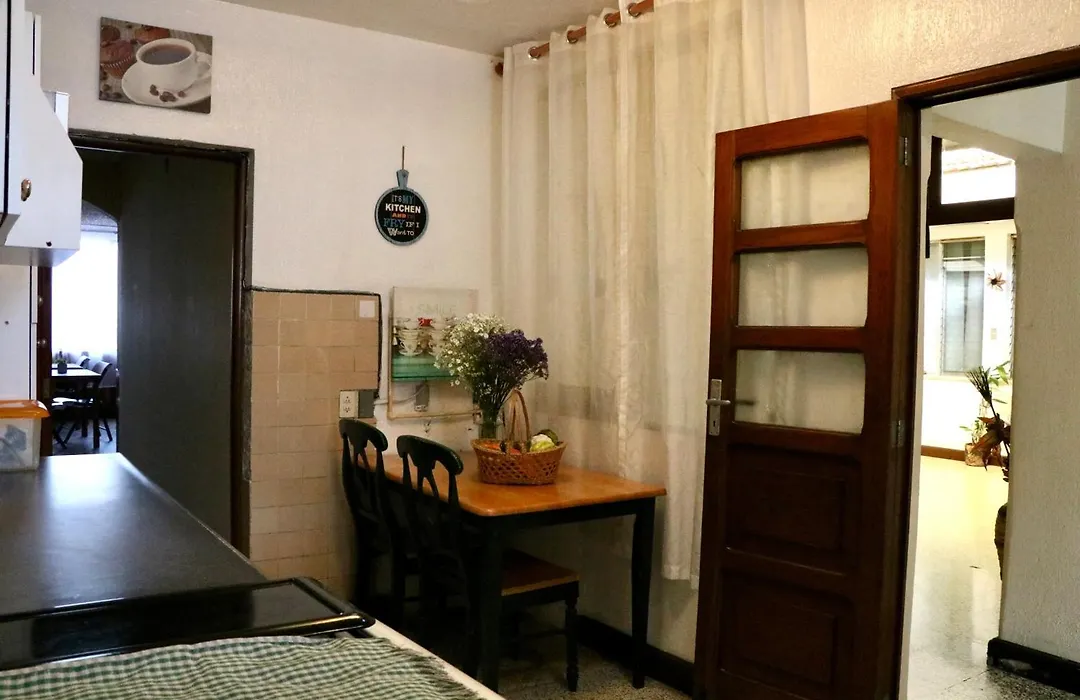 Hostal Los Volcanes-1